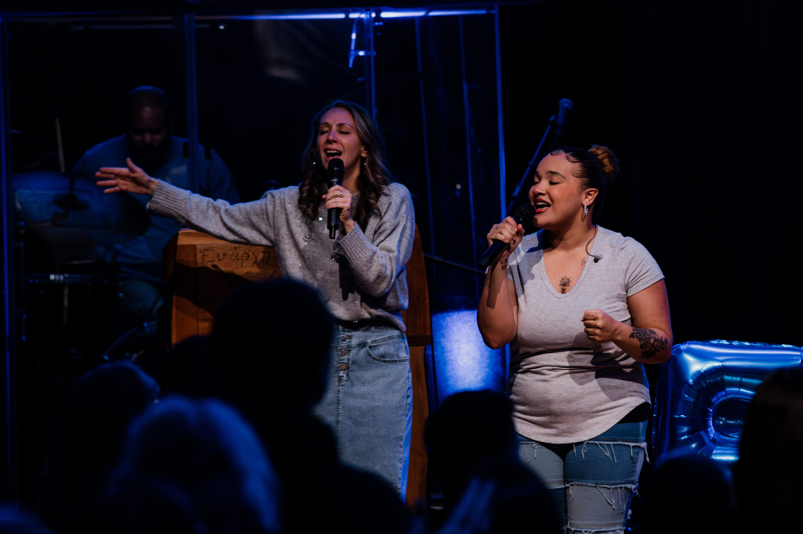 WeeklyServices CelebrationServicesColumn 473x315 2